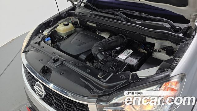 KG Mobility (SsangYong) Korando C 2.2 RX 2WD DLX 2016 — фото 6