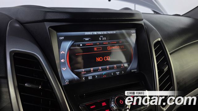KG Mobility (SsangYong) Korando C 2.2 RX 2WD DLX 2016 — фото 19