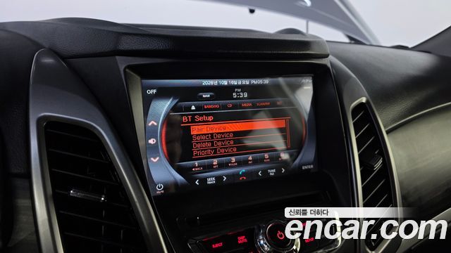 KG Mobility (SsangYong) Korando C 2.2 RX 2WD DLX 2016 — фото 20