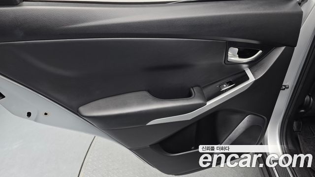 KG Mobility (SsangYong) Korando C 2.2 RX 2WD DLX 2016 — фото 31