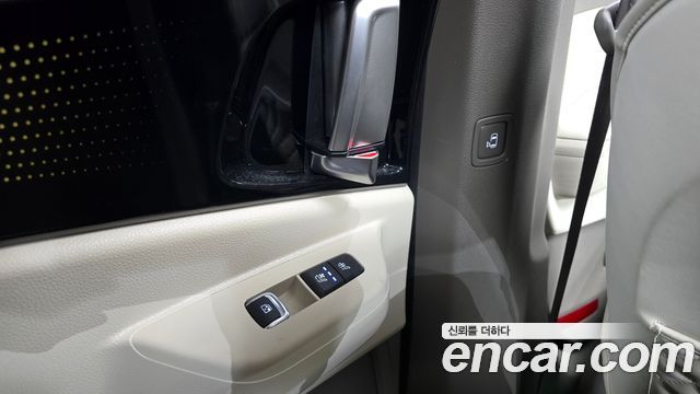Kia Carnival (IV) HEV 9seater Gravity 2025 — фото 20