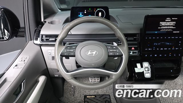 Hyundai Staria HEV 1.6 Lounge 9-Seater Inspiration 2025 — фото 13