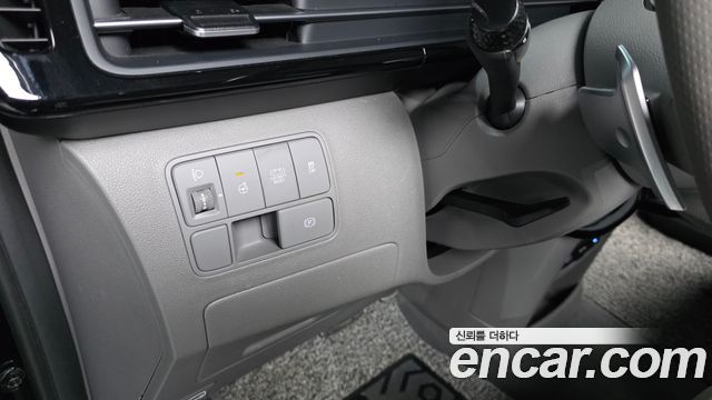 Hyundai Staria HEV 1.6 Lounge 9-Seater Inspiration 2025 — фото 31