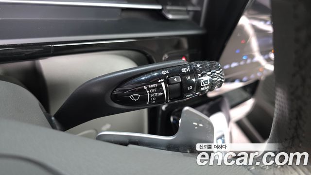 Hyundai Staria HEV 1.6 Lounge 9-Seater Inspiration 2025 — фото 33