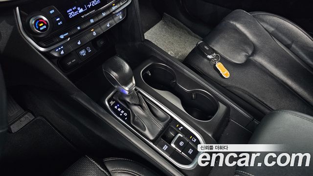 Hyundai Santa Fe (TM) Gasoline 2.0T 2WD Exclusive Special 2019 — фото 9
