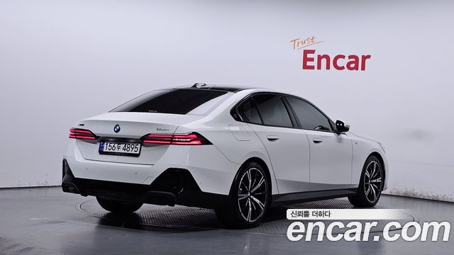 BMW 5 Series (G60) 530i xDrive M Sport 2025 — фото 2