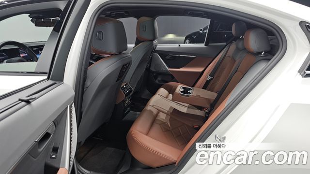 BMW 5 Series (G60) 530i xDrive M Sport 2025 — фото 15