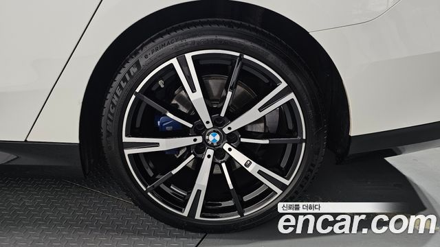 BMW 5 Series (G60) 530i xDrive M Sport 2025 — фото 27