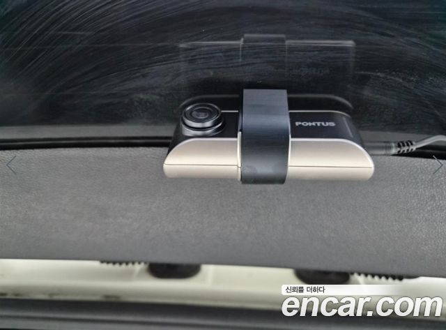 Kia Niro Prestige 2018 — фото 6