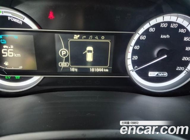 Kia Niro Prestige 2018 — фото 17