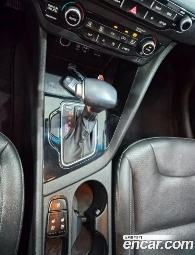 Kia Niro Prestige 2018 — фото 23