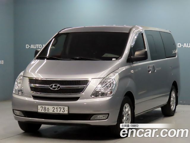 Hyundai Grand Starex 12-Seater Wagon CVX Premium