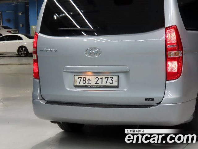 Hyundai Grand Starex 12-Seater Wagon CVX Premium 2013 — фото 21