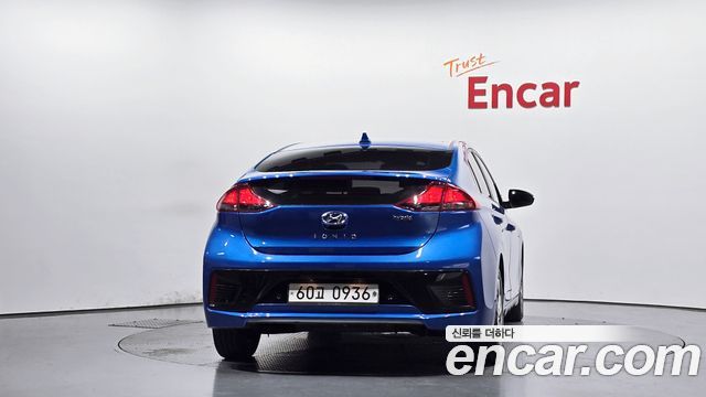 Hyundai Ioniq Hybrid N 2016 — фото 4
