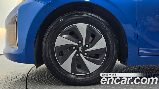 Hyundai Ioniq Hybrid N 2016 — фото 5