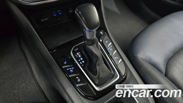 Hyundai Ioniq Hybrid N 2016 — фото 9