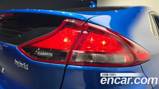 Hyundai Ioniq Hybrid N 2016 — фото 23