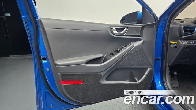 Hyundai Ioniq Hybrid N 2016 — фото 24
