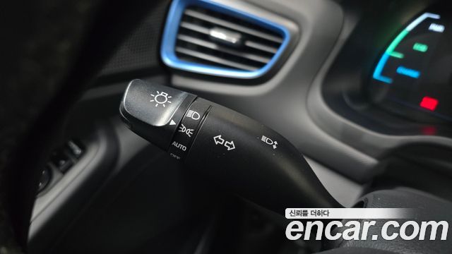 Hyundai Ioniq Hybrid N 2016 — фото 31