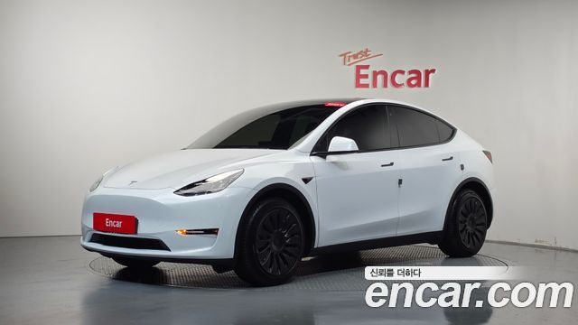 Tesla Model Y Long Range AWD 2022 — фото 11