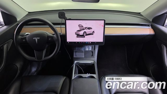 Tesla Model Y Long Range AWD 2022 — фото 7