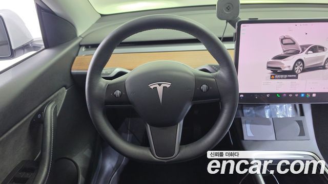 Tesla Model Y Long Range AWD 2022 — фото 17