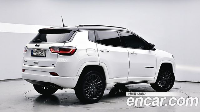 Jeep Compass (II) S 2.4 AWD 2022 — фото 4