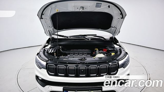Jeep Compass (II) S 2.4 AWD 2022 — фото 6