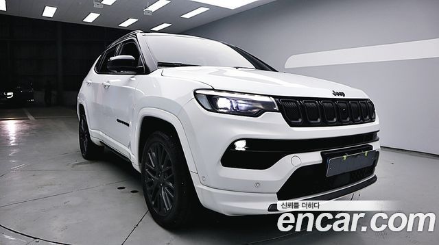 Jeep Compass (II) S 2.4 AWD 2022 — фото 15