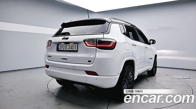 Jeep Compass (II) S 2.4 AWD 2022 — фото 16
