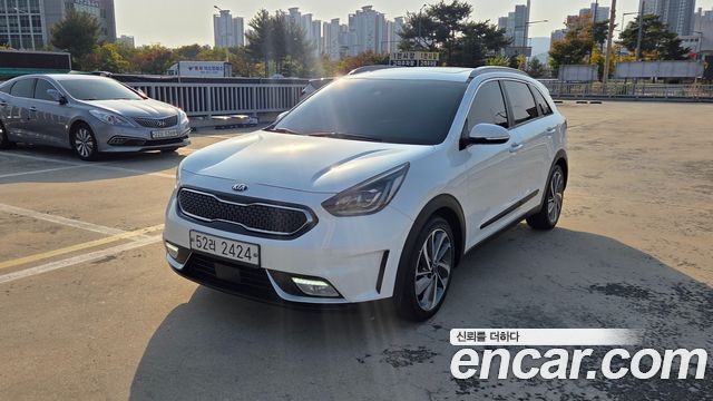 Kia Niro Noblesse 2018 — фото 2