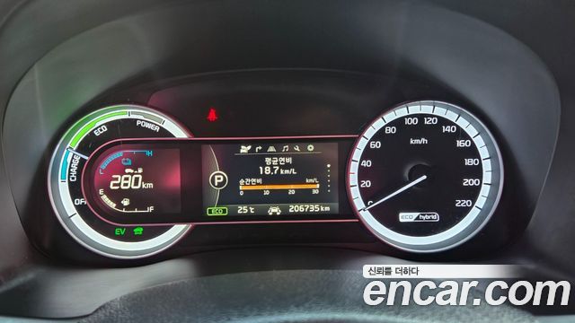 Kia Niro Noblesse 2018 — фото 10