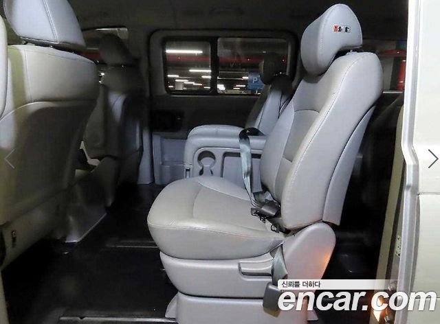 Hyundai Grand Starex Wagon 11-Seater Modern 2018 — фото 6