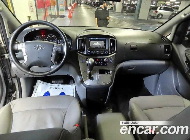 Hyundai Grand Starex Wagon 11-Seater Modern 2018 — фото 9