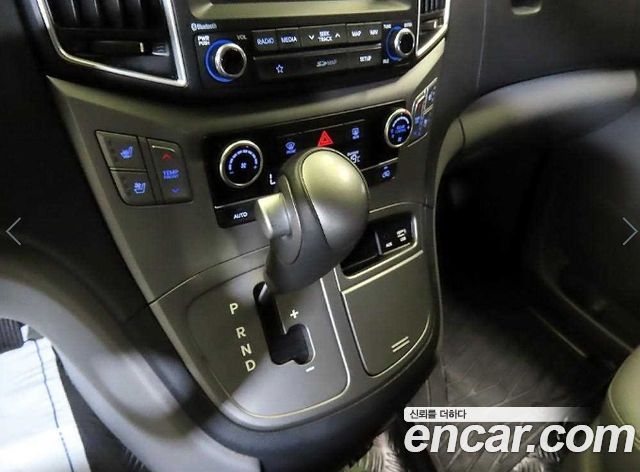 Hyundai Grand Starex Wagon 11-Seater Modern 2018 — фото 22