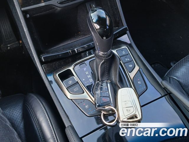 Hyundai Grandeur (HG) LPG HG300 Executive 2012 — фото 18