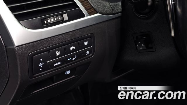 Genesis G80 2.2D AWD Luxury 2019 — фото 17