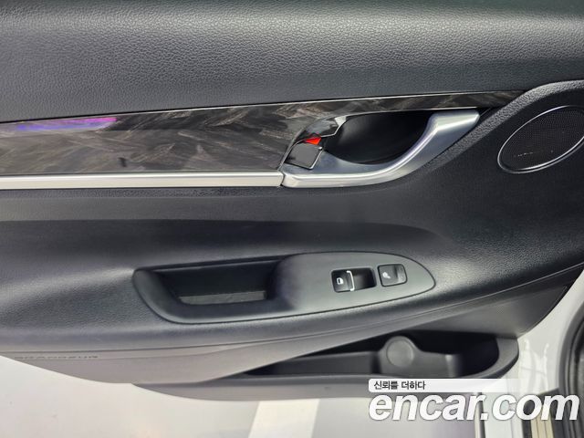 Hyundai Grandeur (IG) 2.4 Premium 2019 — фото 16