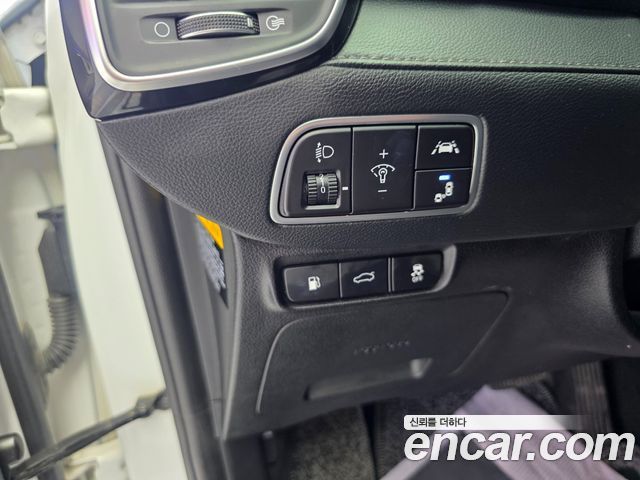 Hyundai Grandeur (IG) 2.4 Premium 2019 — фото 18