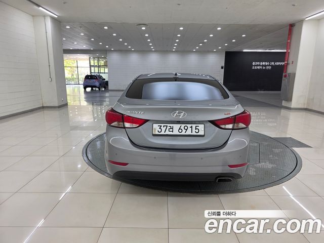 Hyundai Avante 1.6 GDi Modern Standard 2015 — фото 4