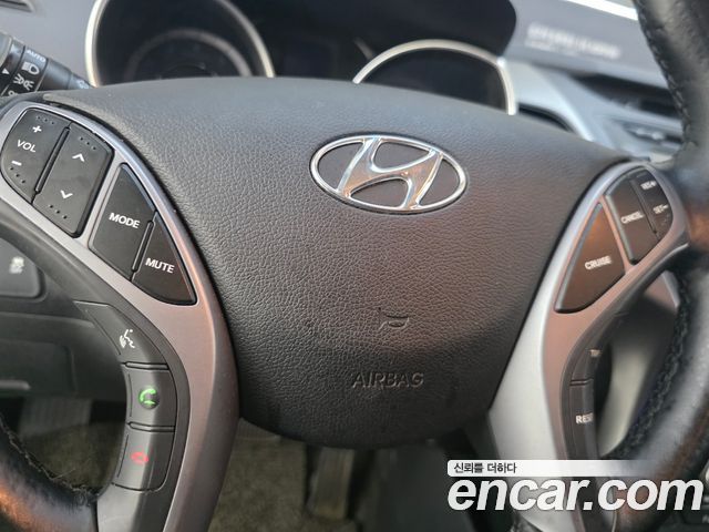 Hyundai Avante 1.6 GDi Modern Standard 2015 — фото 17
