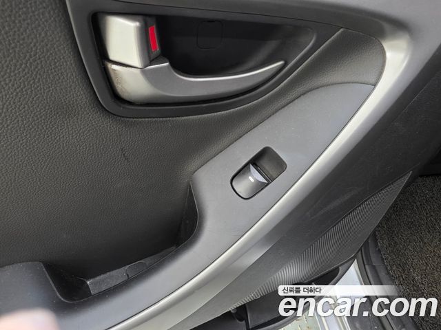 Hyundai Avante 1.6 GDi Modern Standard 2015 — фото 21