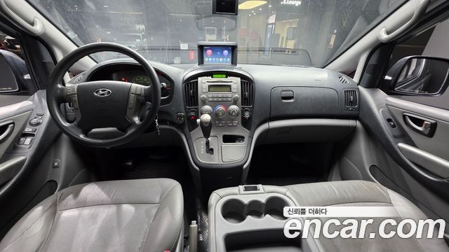 Hyundai Grand Starex 12-Seater Wagon CVX Luxury 2015 — фото 7