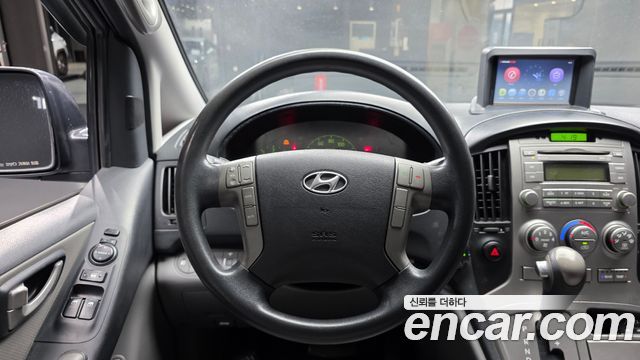 Hyundai Grand Starex 12-Seater Wagon CVX Luxury 2015 — фото 14