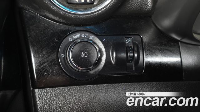 Chevrolet Orlando 2.0 Diesel LTZ Premium 2012 — фото 28