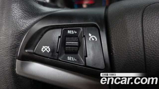 Chevrolet Orlando 2.0 Diesel LTZ Premium 2012 — фото 33