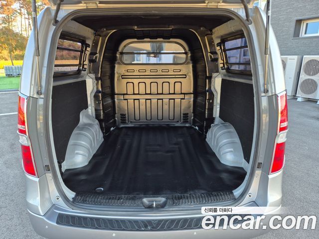 Hyundai Grand Starex Van 5-Seater Modern 2018 — фото 7