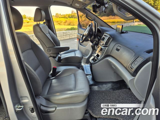 Hyundai Grand Starex Van 5-Seater Modern 2018 — фото 21
