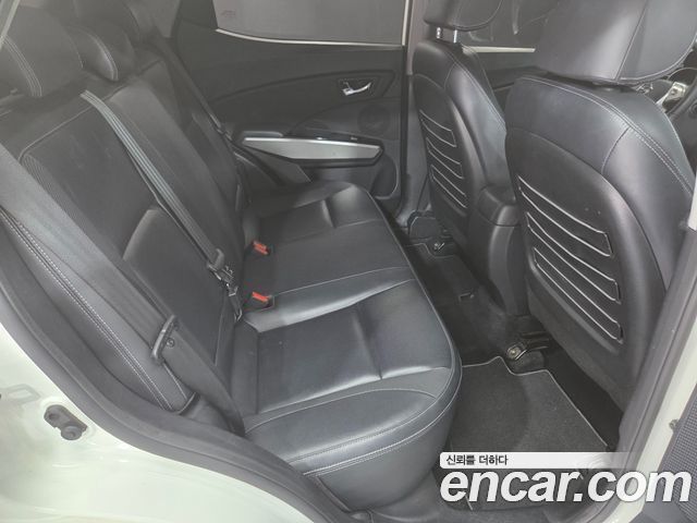 KG Mobility (SsangYong) Tivoli Diesel VX 2WD 2016 — фото 9