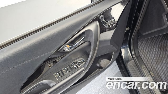 Hyundai Grandeur (HG) LPG HG300 Prime 2011 — фото 13